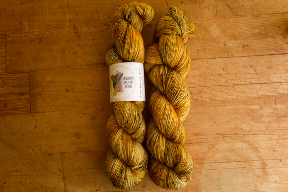 Amber - Fingering Weight Single Ply